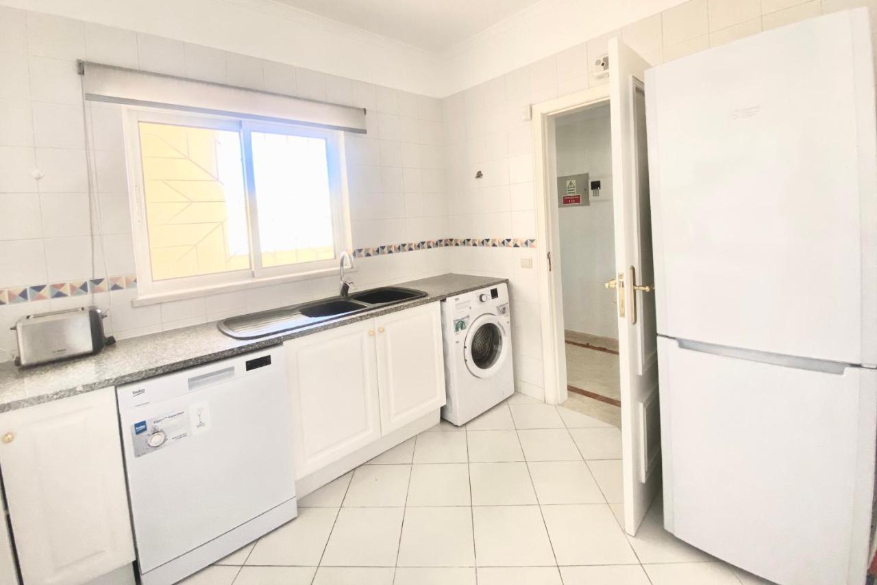 Vilamoura Central 2 Bedroom Flat Eksteriør bilde